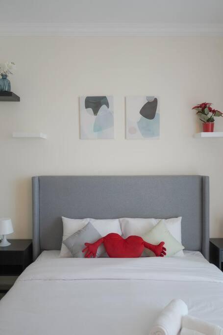 Step Into Serenity - Discover Modern Living In 1Br Apartment With Panoramic Views In Dubai Marina Near Jbr Walk, Beach And Bla Bla Club Exteriör bild