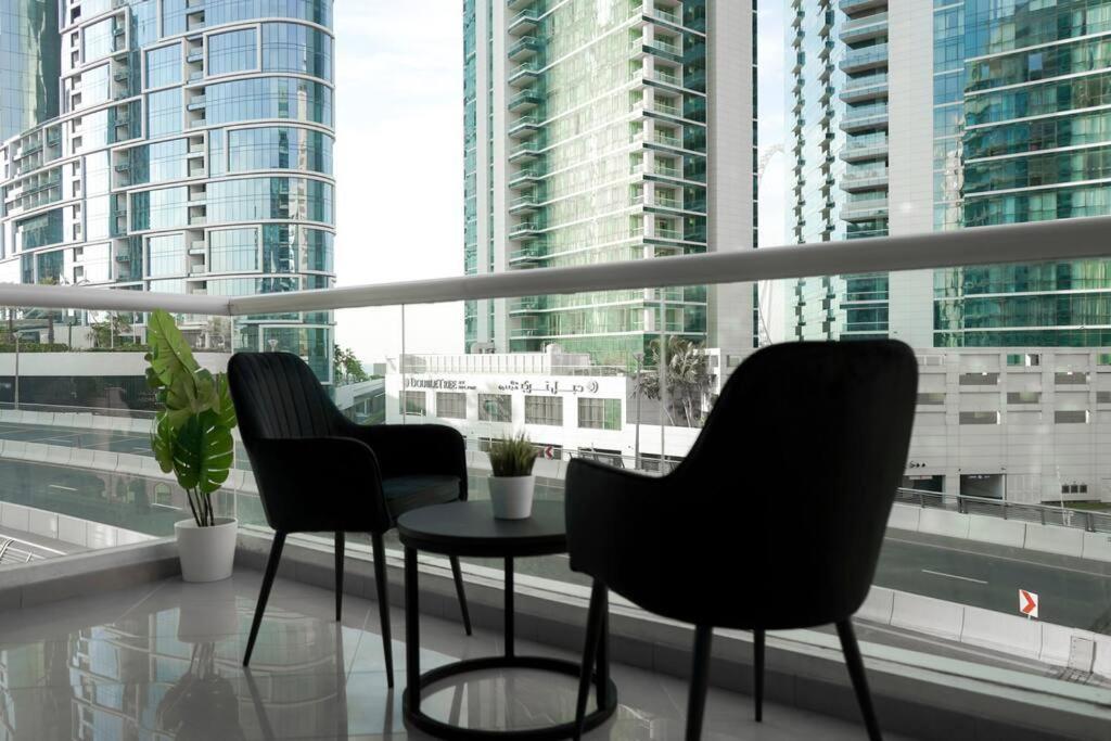 Step Into Serenity - Discover Modern Living In 1Br Apartment With Panoramic Views In Dubai Marina Near Jbr Walk, Beach And Bla Bla Club Exteriör bild